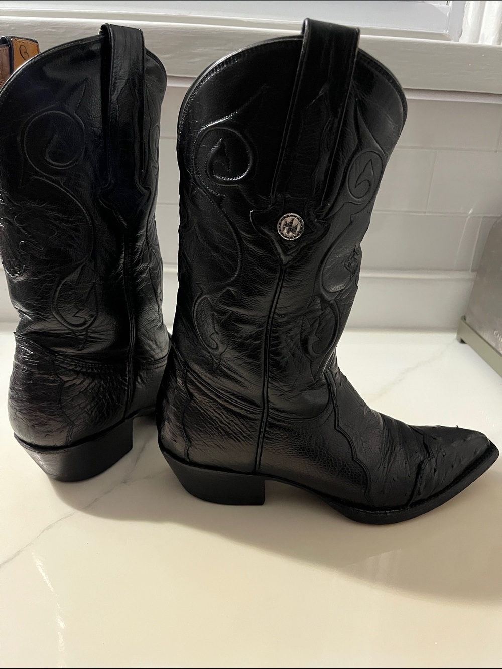 Montana Black Ostrich Western Pull-Up Cowboy Boots - Picture 9 of 16